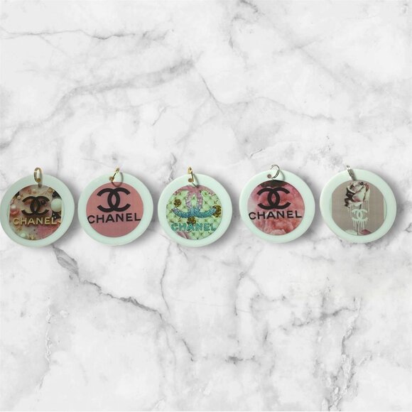 Charms/Bracelet Charms - Picture 1 of 5